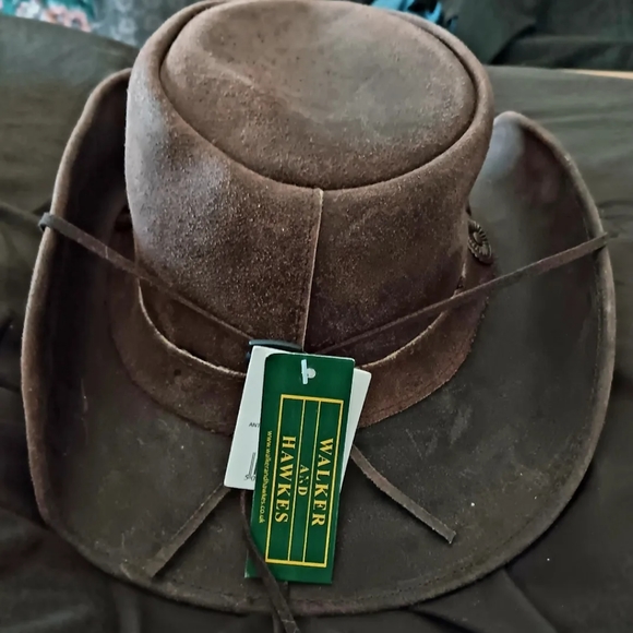 Walker and Hawkes Antique Leather Outback hat, Size Small, Brown - Picture 2 of 2